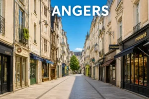 Immobilier dans les Pays de la Loire : Nantes, Angers, Le Mans… où les prix évoluent-ils le plus ? 3 image montrant des immeubles et une rue, symbole d'un quartier immobilier local